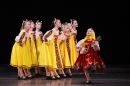 Редкий концерт в наше время состоит из двух отделений с антрактом. Однако шоу, которое подготовил народный коллектив ансамбль танца «Ёлочка», не только продолжалось более двух часов, но и собрало полный зал городского Дворца культуры
